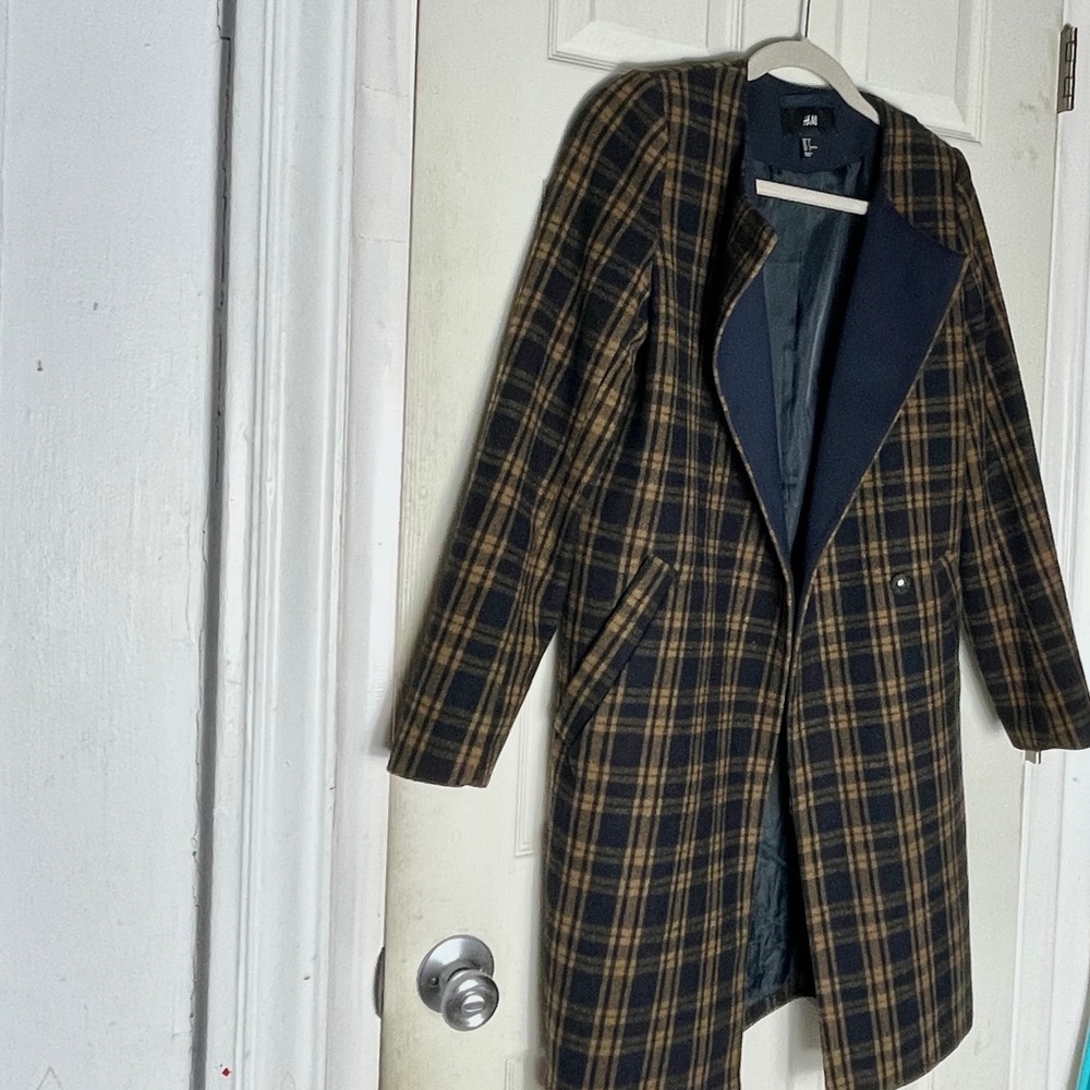 H&M coat wool blended plaid 4 clip button euc